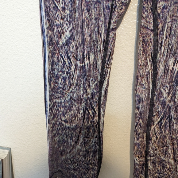 Lululemon wunder under leggings size 6 - Picture 7 of 8